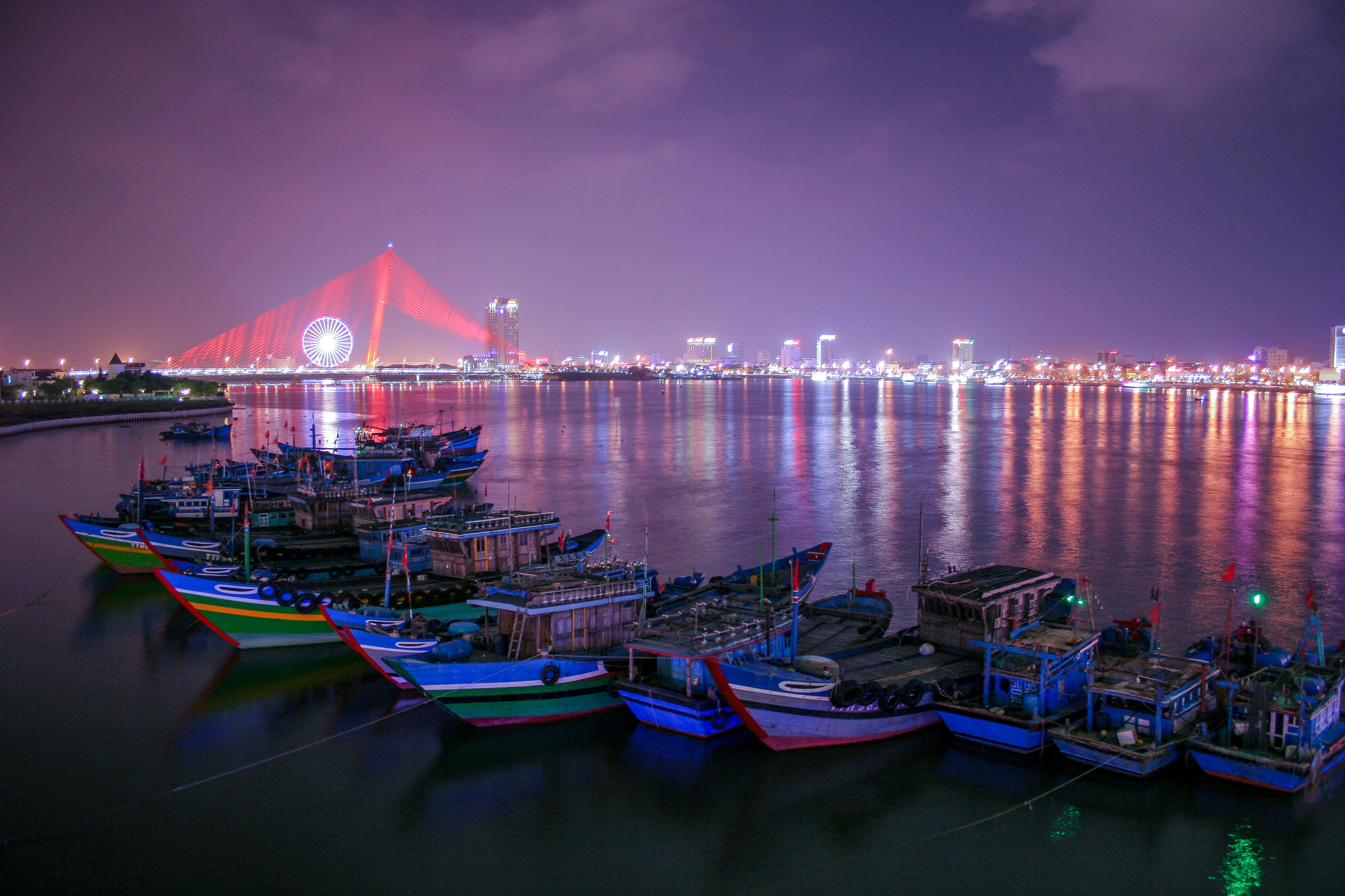Da Nang beach with remote workers in a coworking café overlooking the ocean